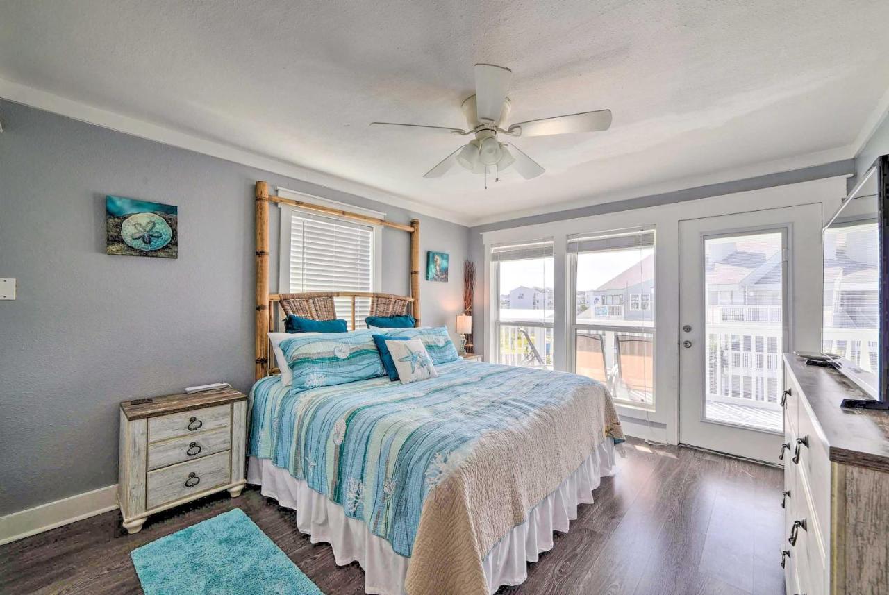 Port Aransas Condo With Outdoor Pool - Pets Welcome! Mustang Beach Kültér fotó